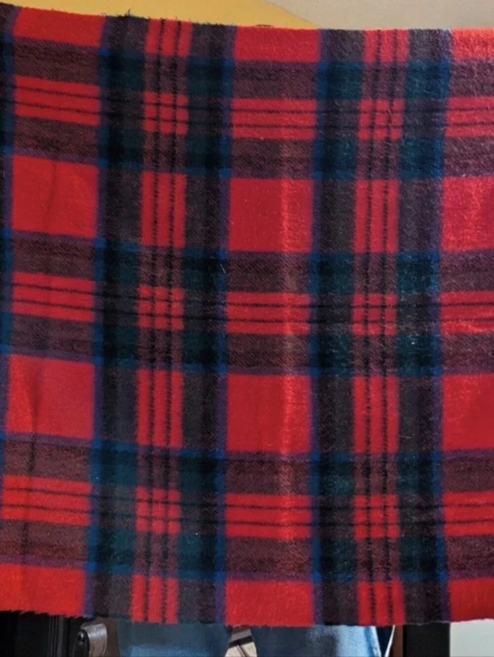 Beautiful Red MacDuff tartan 🧶 100% all wool 📍 Made in Scotland